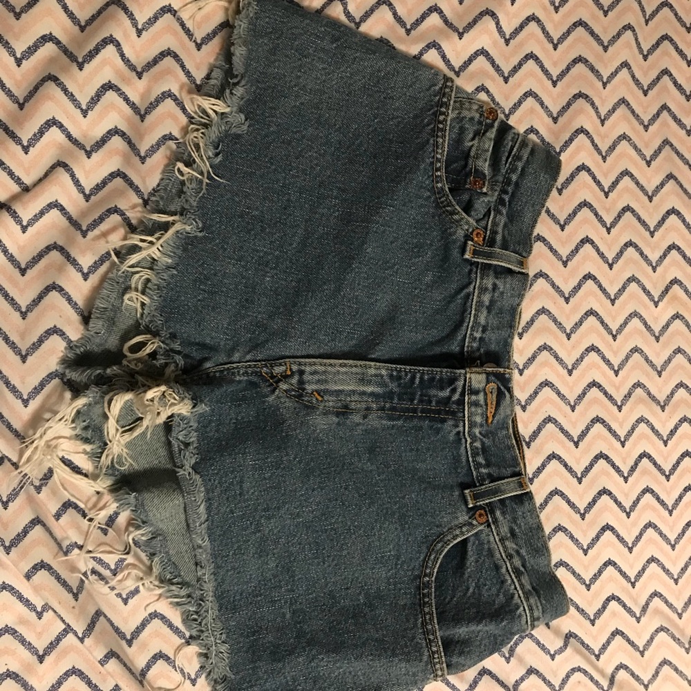 Levi’s cut off shorts